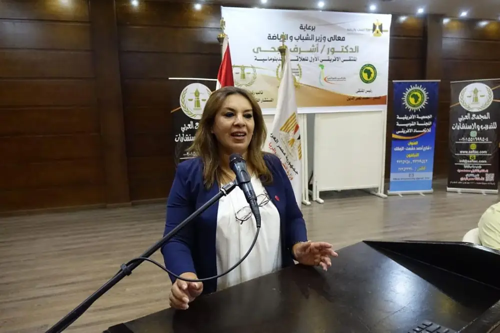 المرأة المغربية ودورها في التنمية المستدامة.. ندوة قارية مميزة بالقاهرة بشراكة مع نادي المرأة الأفريقية — 8